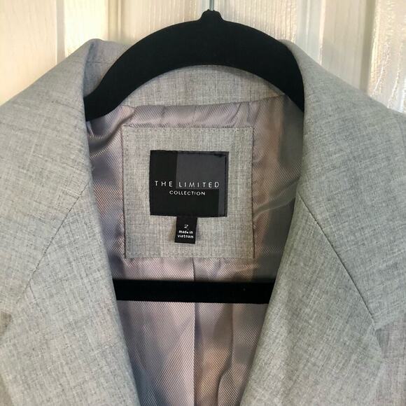 The Limited Collection Gray Two Button Long Sleeve Lined Blazer Work - Size 2 - Picture 2 of 6